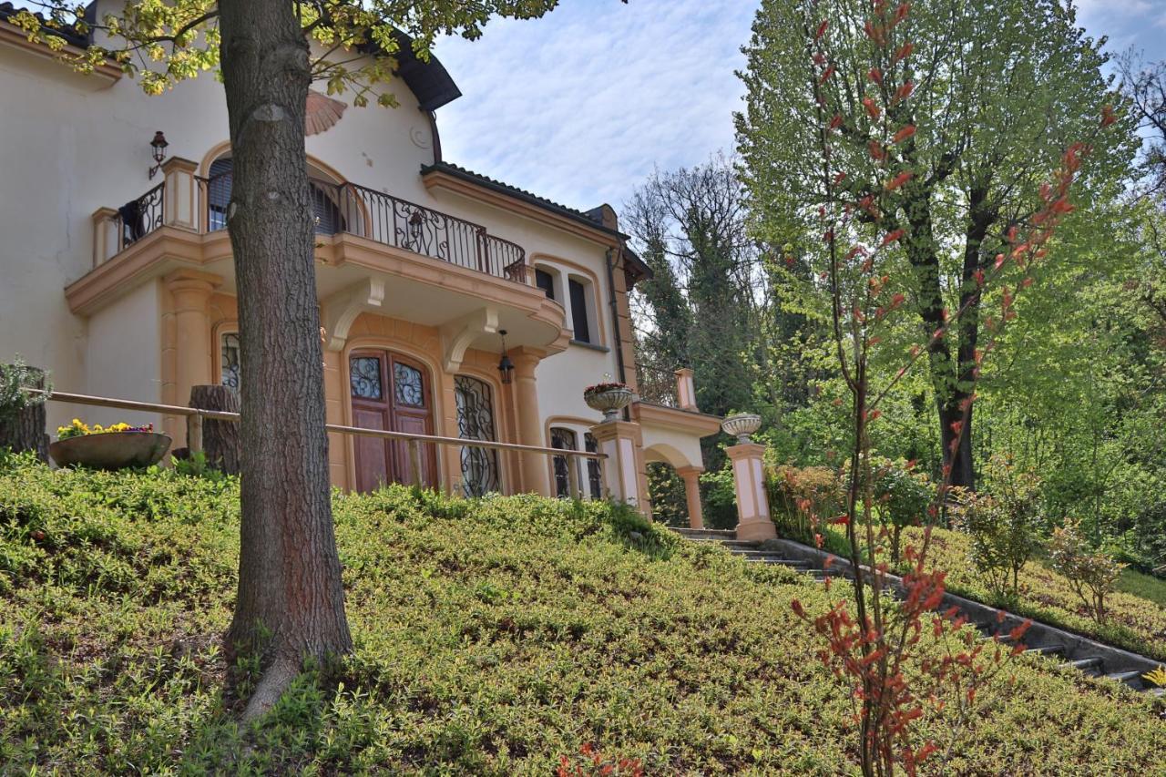 Villa La Meridiana Alba  Buitenkant foto